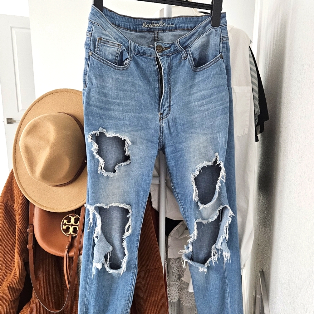 Ripped Jeans/ no brandsize 10-11